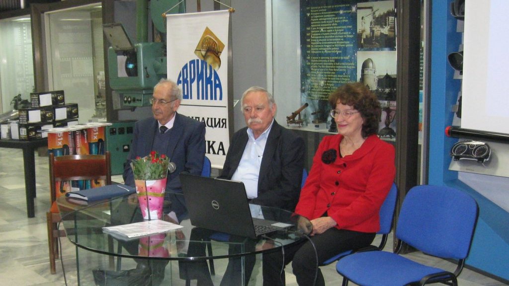 Георги Иванов награди победителите в конкурса на Фондация „Еврика“ „Космосът – настояще и бъдеще на човечеството“