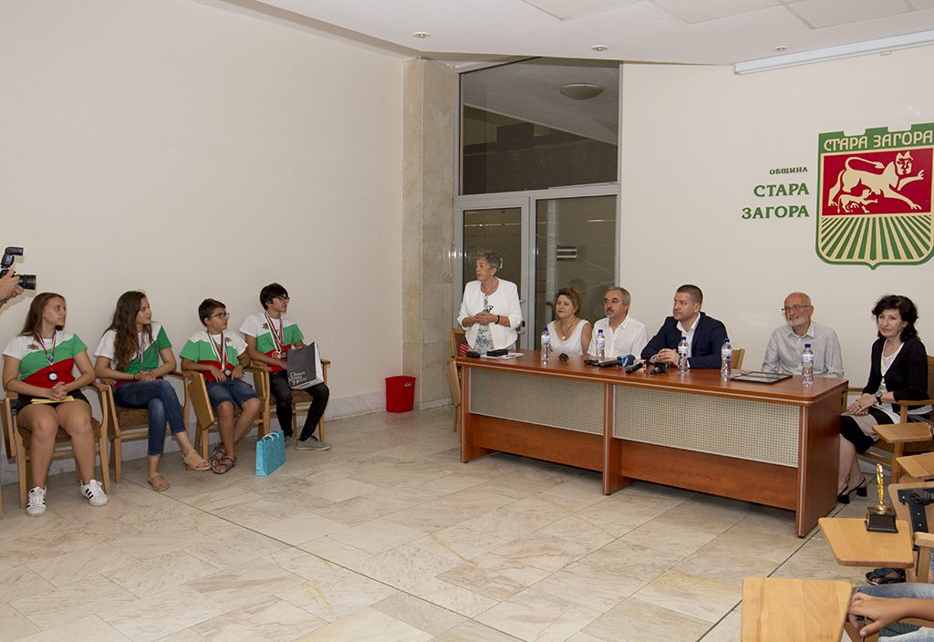 В Стара Загора правят академия за даровити деца под ръководството на Любомир Любенов