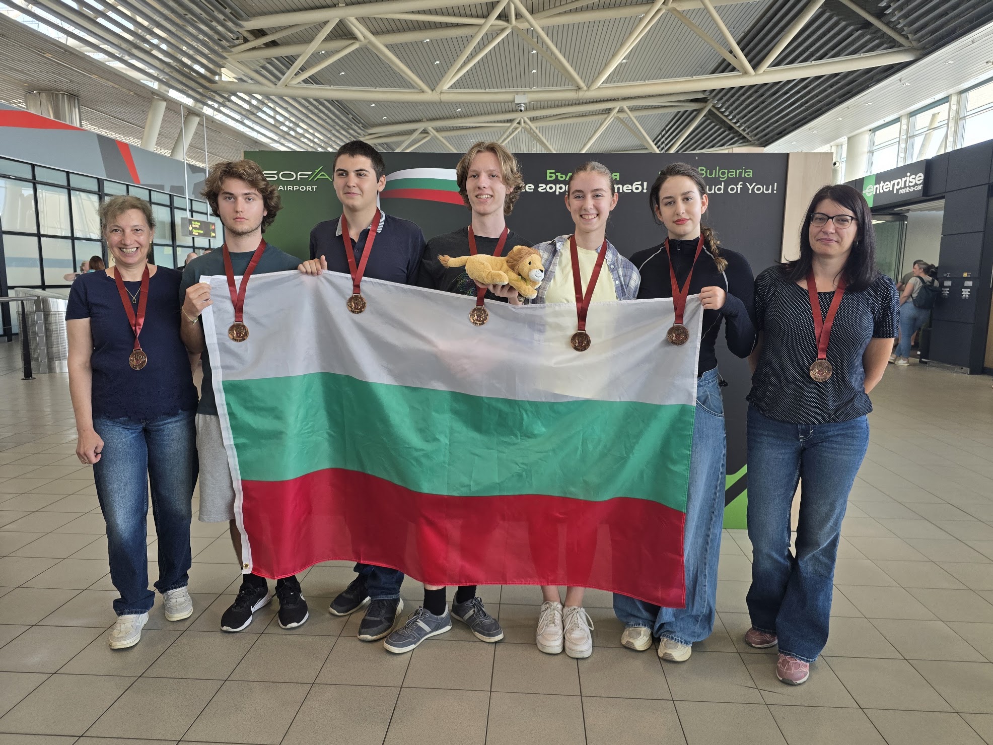 Силно представяне и отборни бронзови медали за България от Международния турнир на младите физици (IYPT) в Швейцария