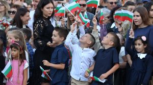 Учебната 2026/2027 започва за над 700 000 ученици в 2322 училища, над 55 000 първокласници прекрачват училищния праг за първи път