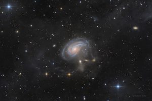 Arp 78: Пекулярнa галактикa в Овен (Астрономическа снимка на деня – APOD)